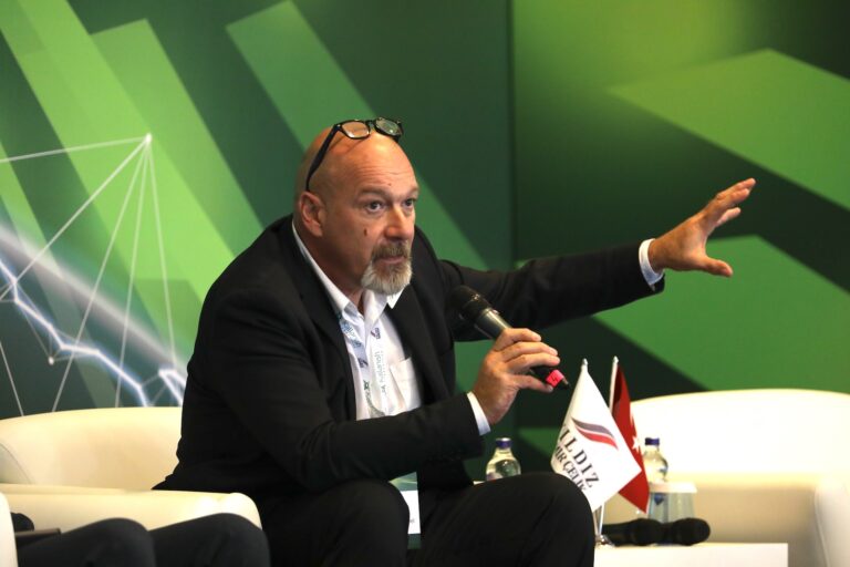 Consumers want green steel, state aid inevitable: Arnaud Guerendel