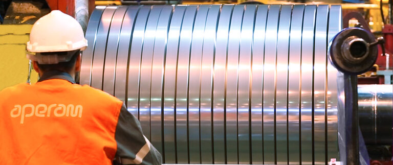 Aperam agrees to acquire Universal Stainless