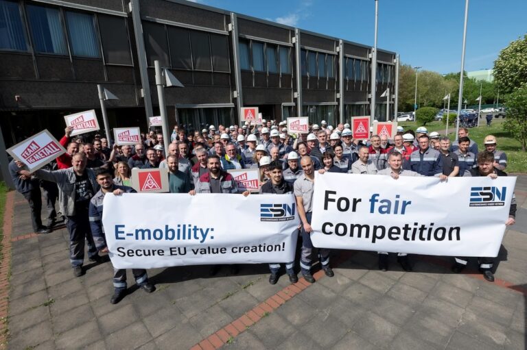 Alarm bells ringing across Europe: industry comes to a standstill