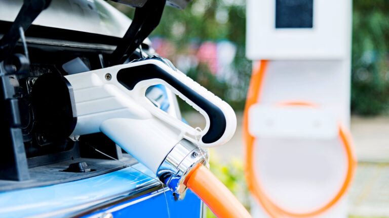 EU new car registrations rise in H1 2026 as electric shift reshapes steel demand