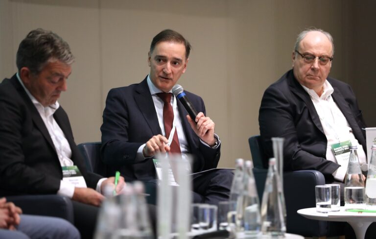 Demand woes, oversupply challenge EU distributors