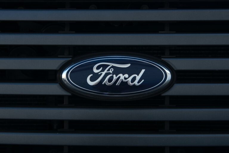 Ford job cuts plan causes uproar in Germany