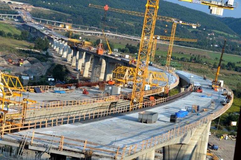 EU fund uncertainty cools Polish construction optimism: analyst